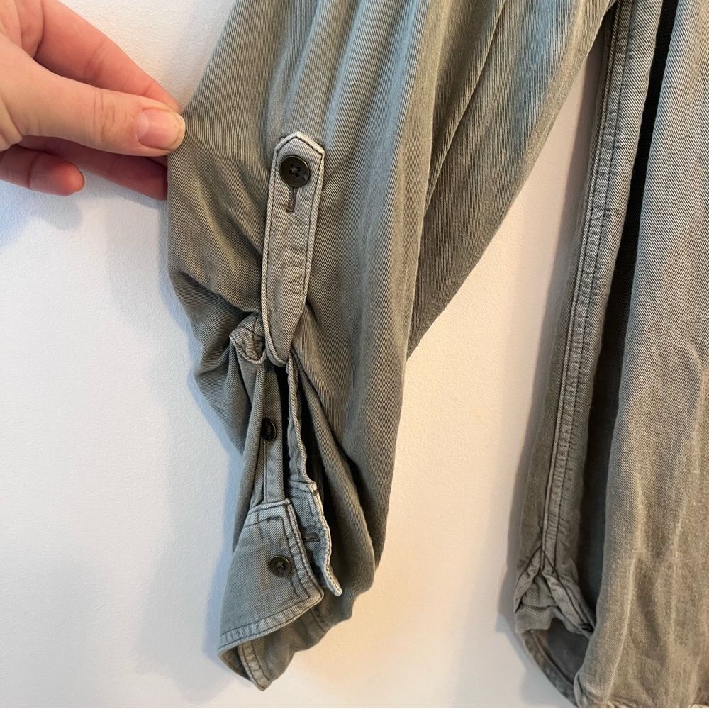 American Eagle Outfitters Boyfriend Fit Button Down - Picture 5 of 8